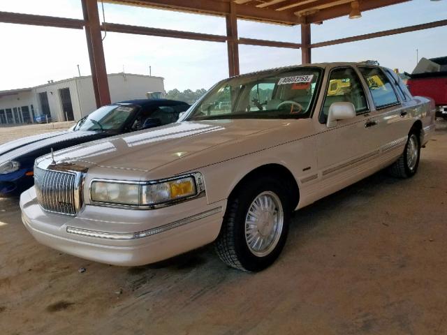 1LNLM83W4SY636422 - 1995 LINCOLN TOWN CAR C CREAM photo 2