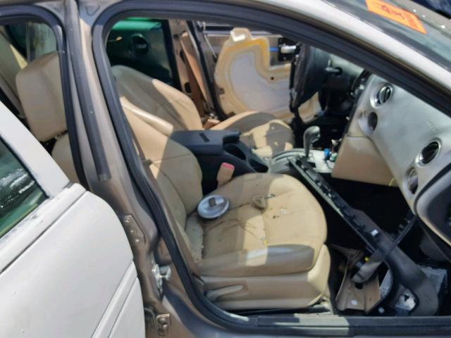 2G2WR584261291543 - 2006 PONTIAC GRAND PRIX WHITE photo 5