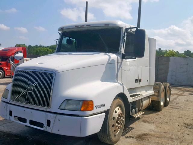 4VG7DBJF6WN760552 - 1998 VOLVO VN WHITE photo 2