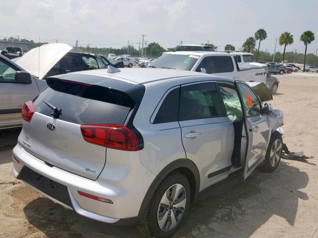 KNDCB3LCXK5257381 - 2019 KIA NIRO FE SILVER photo 4