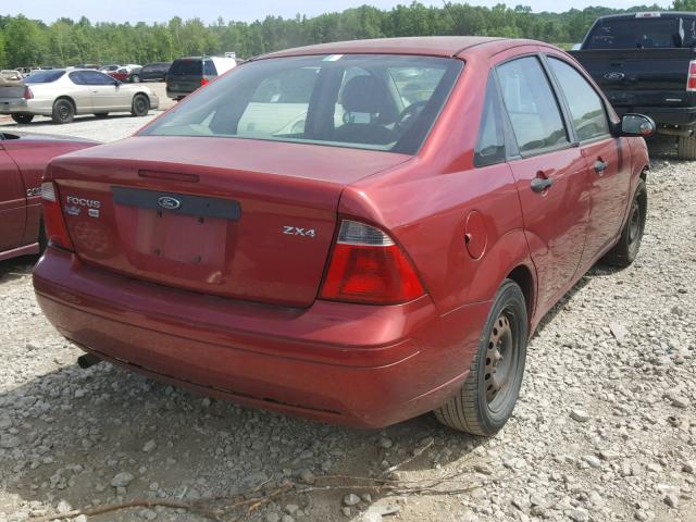 1FAFP34N45W313236 - 2005 FORD FOCUS ZX4 RED photo 4