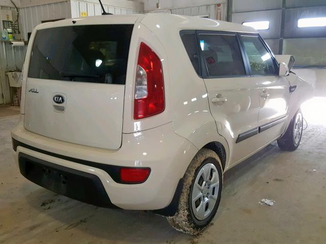 KNDJT2A57D7530545 - 2013 KIA SOUL WHITE photo 4