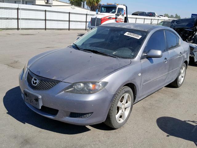 JM1BK12F551327165 - 2005 MAZDA 3 I GRAY photo 2