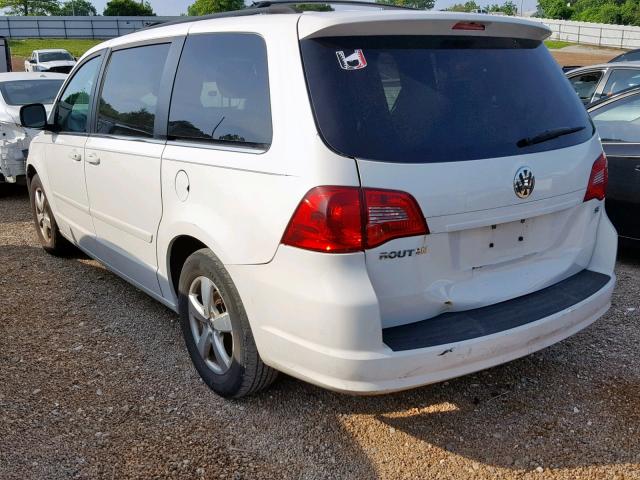 2V8HW34179R540863 - 2009 VOLKSWAGEN ROUTAN SE WHITE photo 3