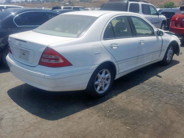 WDBRF61JX4E017234 - 2004 MERCEDES-BENZ C 240 WHITE photo 4