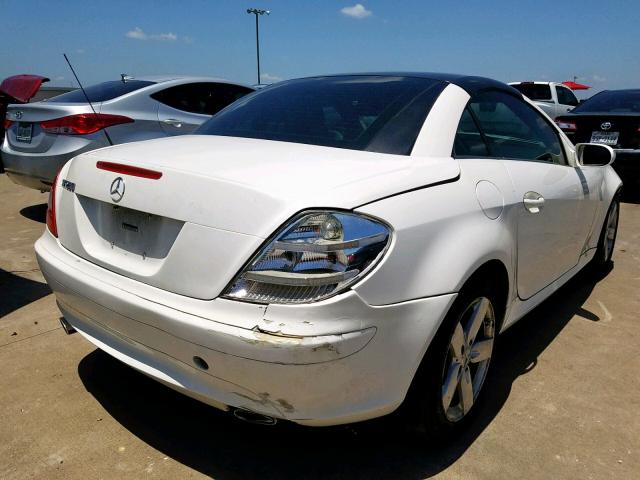 WDBWK54F76F123413 - 2006 MERCEDES-BENZ SLK 280 WHITE photo 4