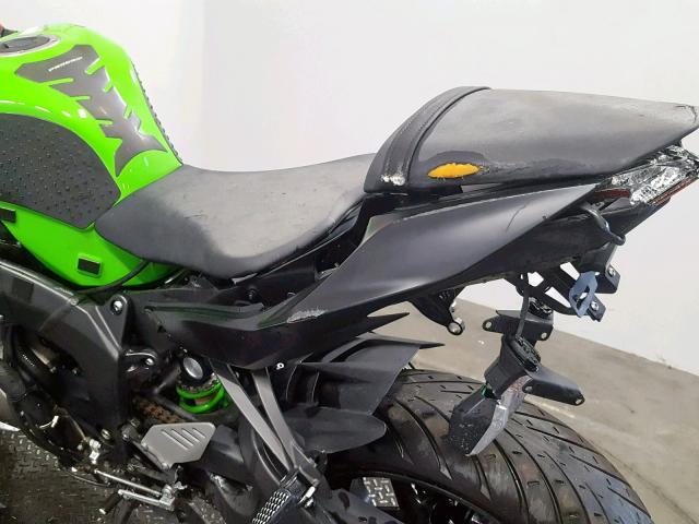 JKBZXJE12FA016591 - 2015 KAWASAKI ZX636 E TWO TONE photo 18