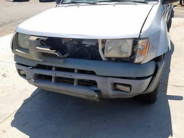 5N1ED28T6YC611662 - 2000 NISSAN XTERRA XE SILVER photo 9