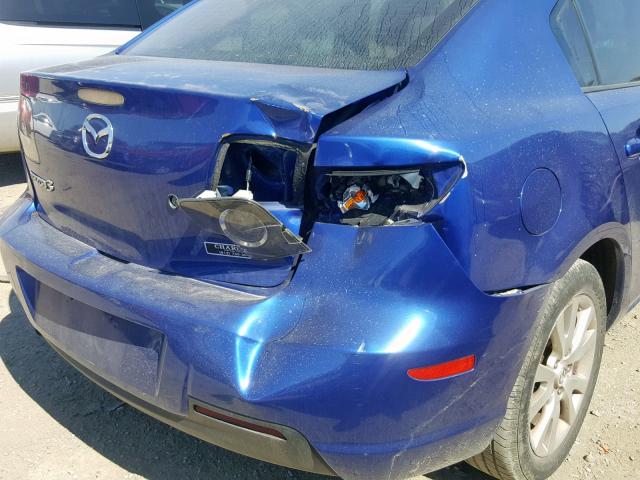 JM1BK323981848637 - 2008 MAZDA 3 S BLUE photo 9