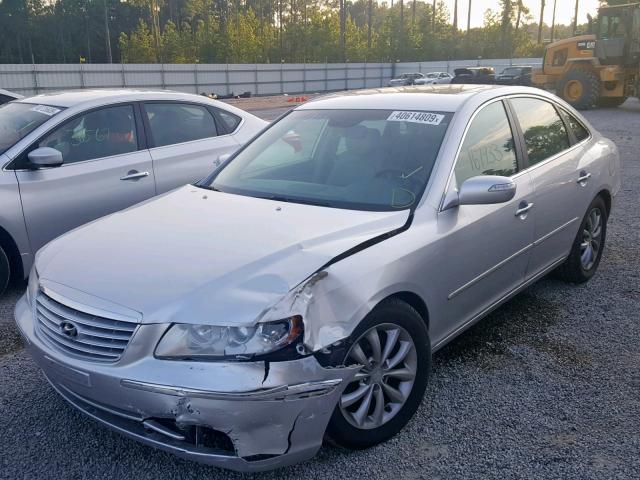 KMHFC46F38A256039 - 2008 HYUNDAI AZERA SE SILVER photo 2