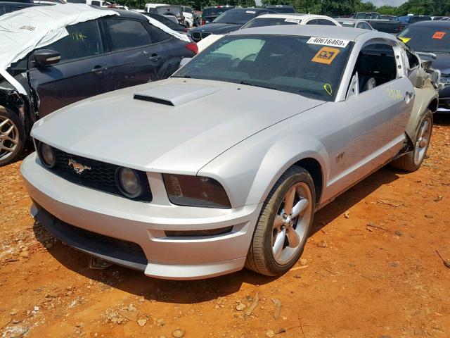 1ZVHT82H475337860 - 2007 FORD MUSTANG GT SILVER photo 2