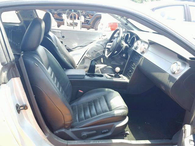 1ZVHT82H475337860 - 2007 FORD MUSTANG GT SILVER photo 5