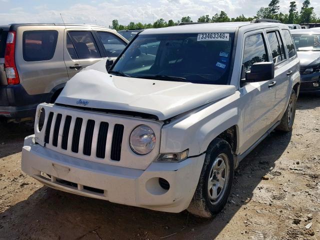 1J4NT2GA3AD504036 - 2010 JEEP PATRIOT SP WHITE photo 2