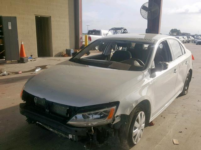 3VW2K7AJ4FM344131 - 2015 VOLKSWAGEN JETTA BASE Սպիտակ լուսանկար 2