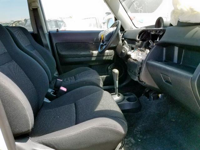 JTLKT324354019907 - 2005 TOYOTA SCION XB 白色 照片 5