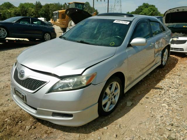 4T1BK46K97U050946 - 2007 TOYOTA CAMRY NEW SILVER photo 2