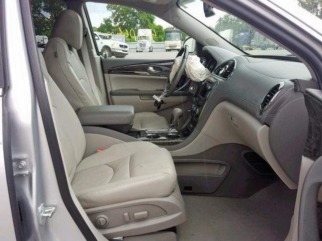 5GAKVCKD1EJ345097 - 2014 BUICK ENCLAVE SILVER photo 5