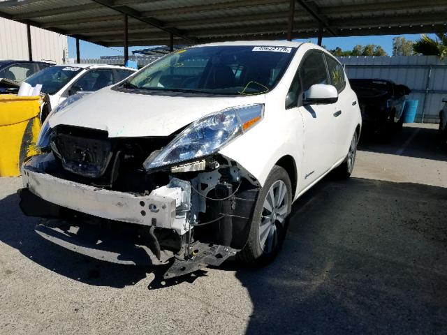 1N4BZ0CP9GC314736 - 2016 NISSAN LEAF SV WHITE photo 2