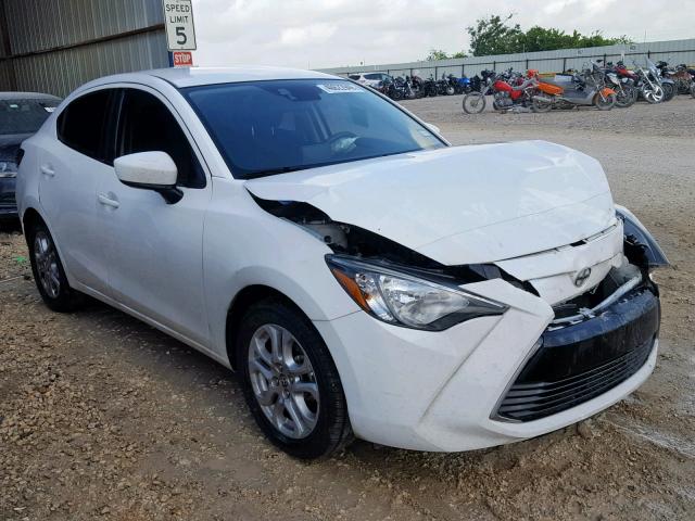 3MYDLBZV8GY106054 - 2016 TOYOTA SCION IA WHITE photo 1