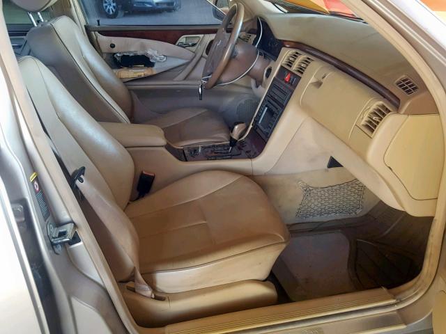 WDBJF65J11B362916 - 2001 MERCEDES-BENZ E 320 GOLD photo 5