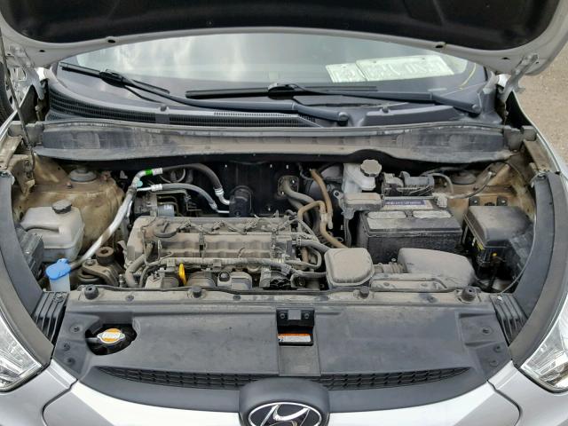 KM8JT3AB2CU436726 - 2012 HYUNDAI TUCSON GL SILVER photo 7