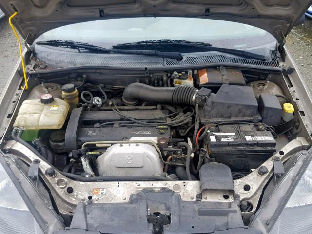 1FAFP34304W199538 - 2004 FORD FOCUS SE C GOLD photo 7