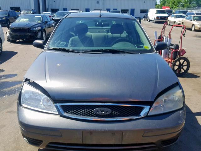 1FAFP34N17W145008 - 2007 FORD FOCUS ZX4 GRAY photo 7