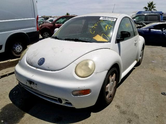 3VWBB61C2WM039688 - 1998 VOLKSWAGEN NEW BEETLE თეთრი ფოტო 2