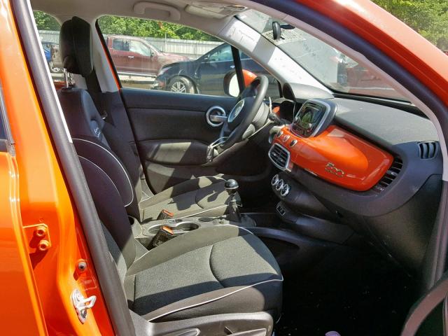 ZFBCFXAH3HP613132 - 2017 FIAT 500X POP ORANGE photo 5