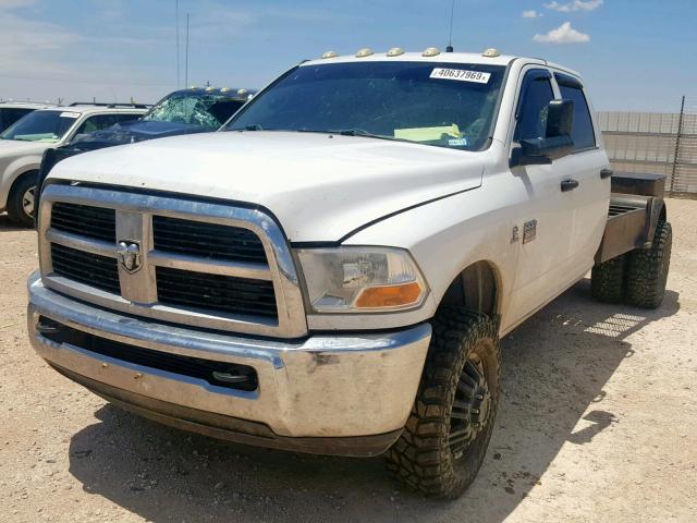 3D73Y4CL6BG576800 - 2011 DODGE RAM 3500 WHITE photo 2