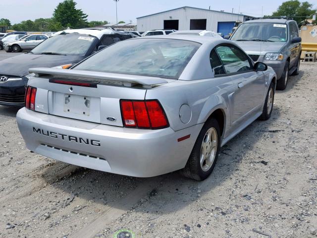 1FAFP404X4F114676 - 2004 FORD MUSTANG SILVER photo 4