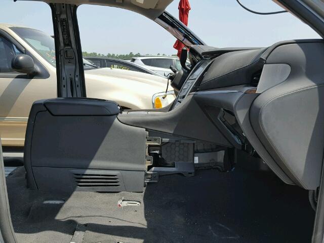 1GYS4HKJ5JR324084 - 2018 CADILLAC ESCALADE E GRAY photo 5