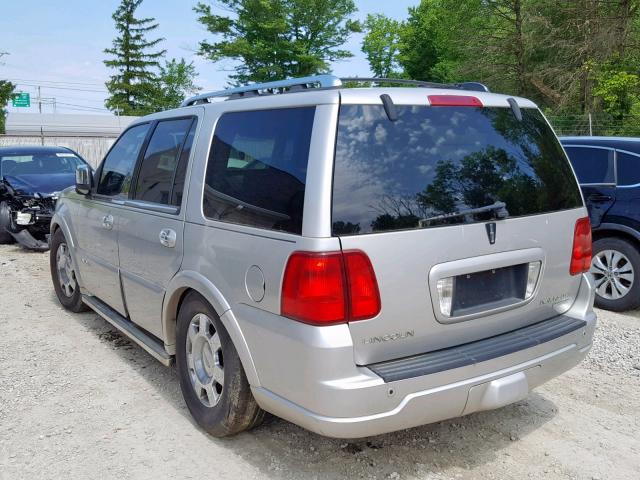 5LMFU28596LJ11849 - 2006 LINCOLN NAVIGATOR SILVER photo 3