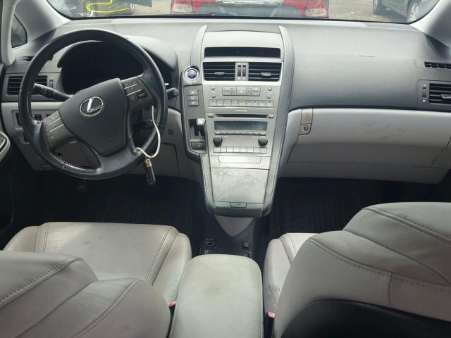 JTHBB1BA4A2003146 - 2010 LEXUS HS 250H SILVER photo 9