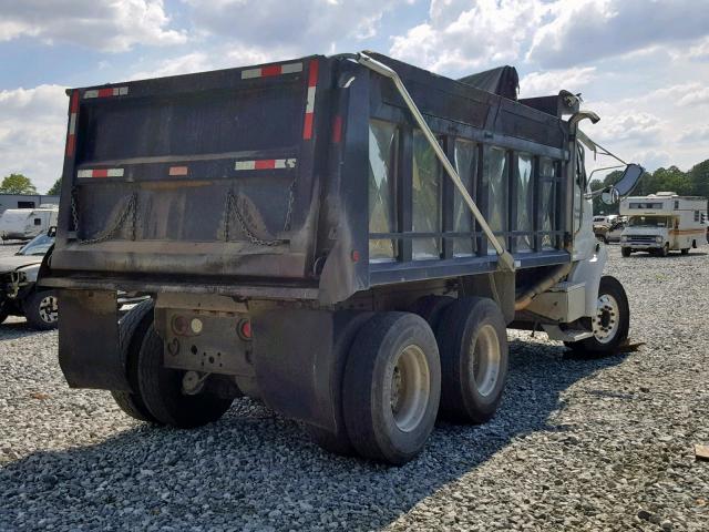 2FZHAZDE57AY64778 - 2007 STERLING TRUCK LT 9500 WHITE photo 4