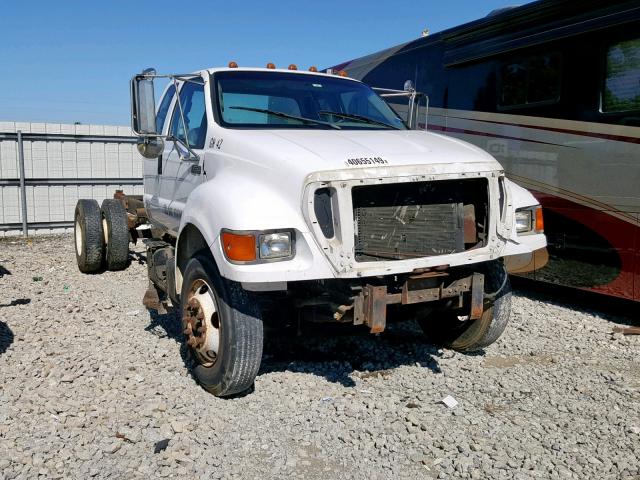 3FDNX6549YMA08926 - 2000 FORD F650 SUPER WHITE photo 1