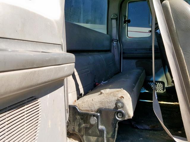 3FDNX6549YMA08926 - 2000 FORD F650 SUPER WHITE photo 6