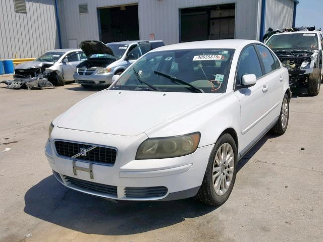 YV1MS382852049150 - 2005 VOLVO S40 2.4I WHITE photo 2