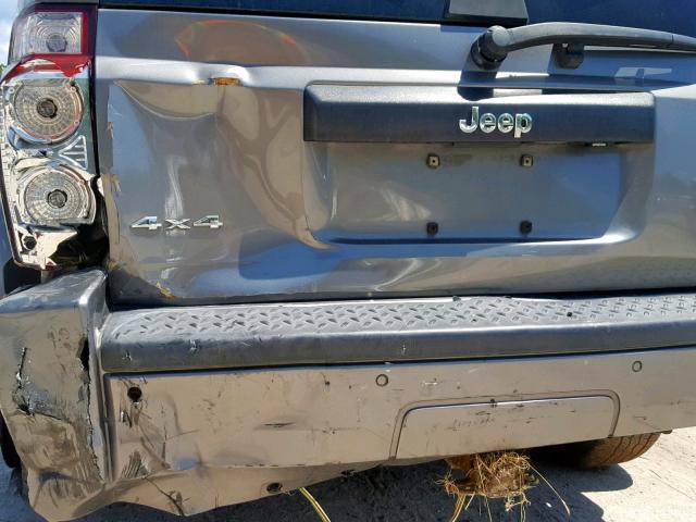 1J8HG48K47C685715 - 2007 JEEP COMMANDER GRAY photo 10