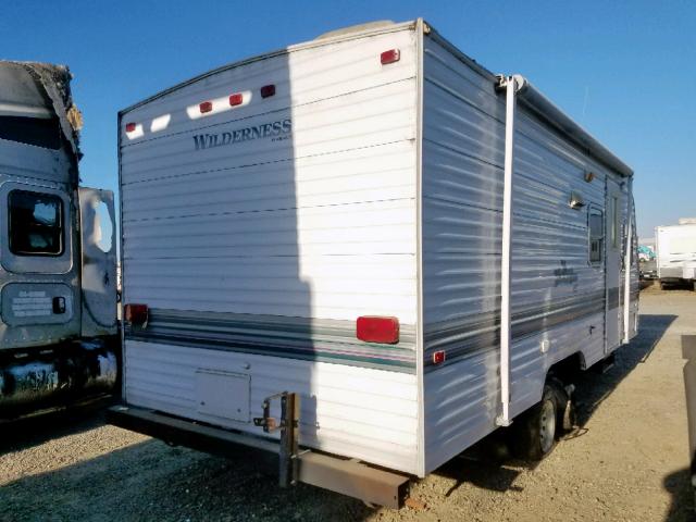 1ED1W2220X0915749 - 1999 WILD TRAILER WHITE photo 4