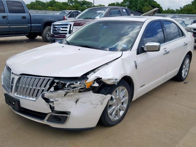 3LNDL2L32BR776400 - 2011 LINCOLN MKZ HYBRID WHITE photo 2