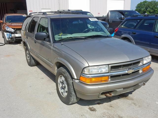 1GNDT13W02K100919 - 2002 CHEVROLET BLAZER GOLD photo 1