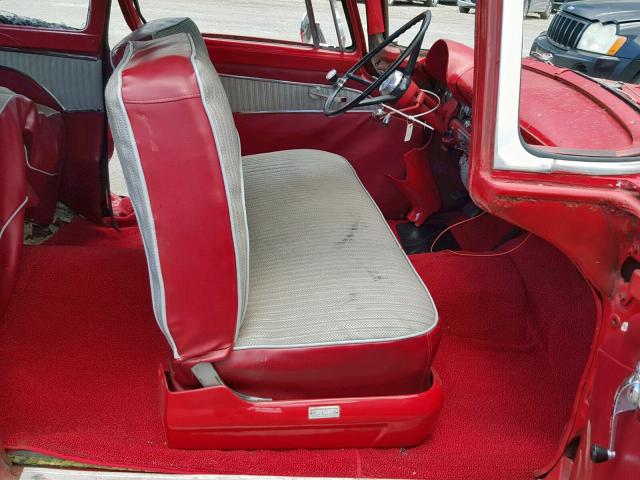 M6AV100110 - 1956 FORD FAIRLANE RED photo 5