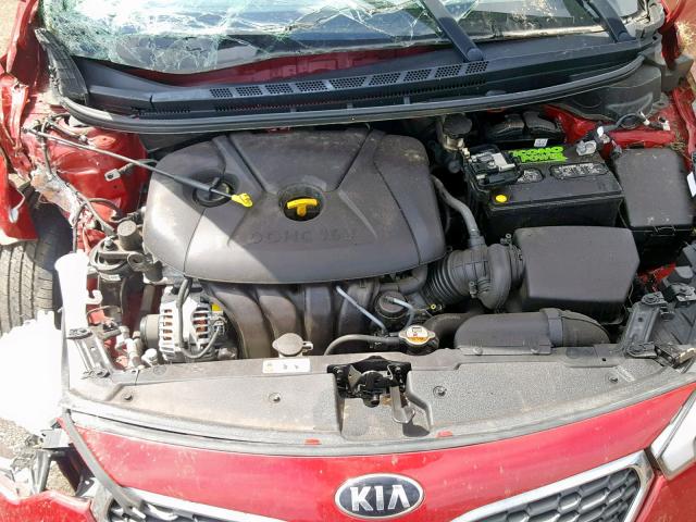 KNAFK4A66G5445612 - 2016 KIA FORTE LX RED photo 7