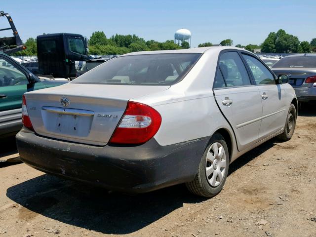 4T1BE32KX3U703706 - 2003 TOYOTA CAMRY LE SILVER photo 4