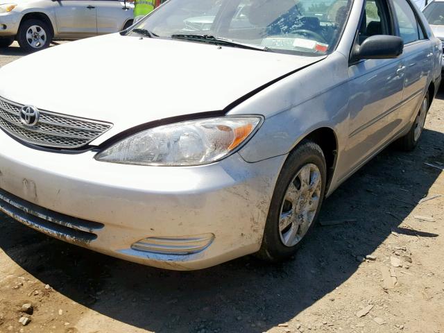 4T1BE32KX3U703706 - 2003 TOYOTA CAMRY LE SILVER photo 9