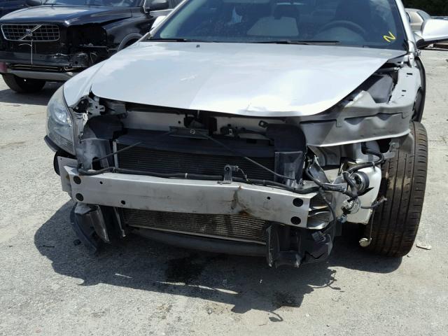 1G1ZC5EU6CF139485 - 2012 CHEVROLET MALIBU 1LT ვერცხლისფერი ფოტო 9