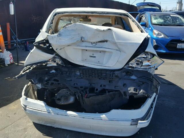 WDBRF61J04A632169 - 2004 MERCEDES-BENZ C 240 WHITE photo 9