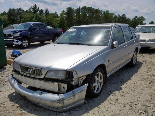 YV1LS61J5Y2639535 - 2000 VOLVO S70 BASE SILVER photo 2