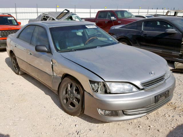 JT8BF28G115109770 - 2001 LEXUS ES 300 SILVER photo 1